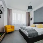 Shortstaypoland Aleje Jerozolimskie דירה *