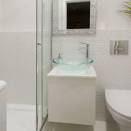 Shortstaypoland Aleje Jerozolimskie Apartamento Varsóvia